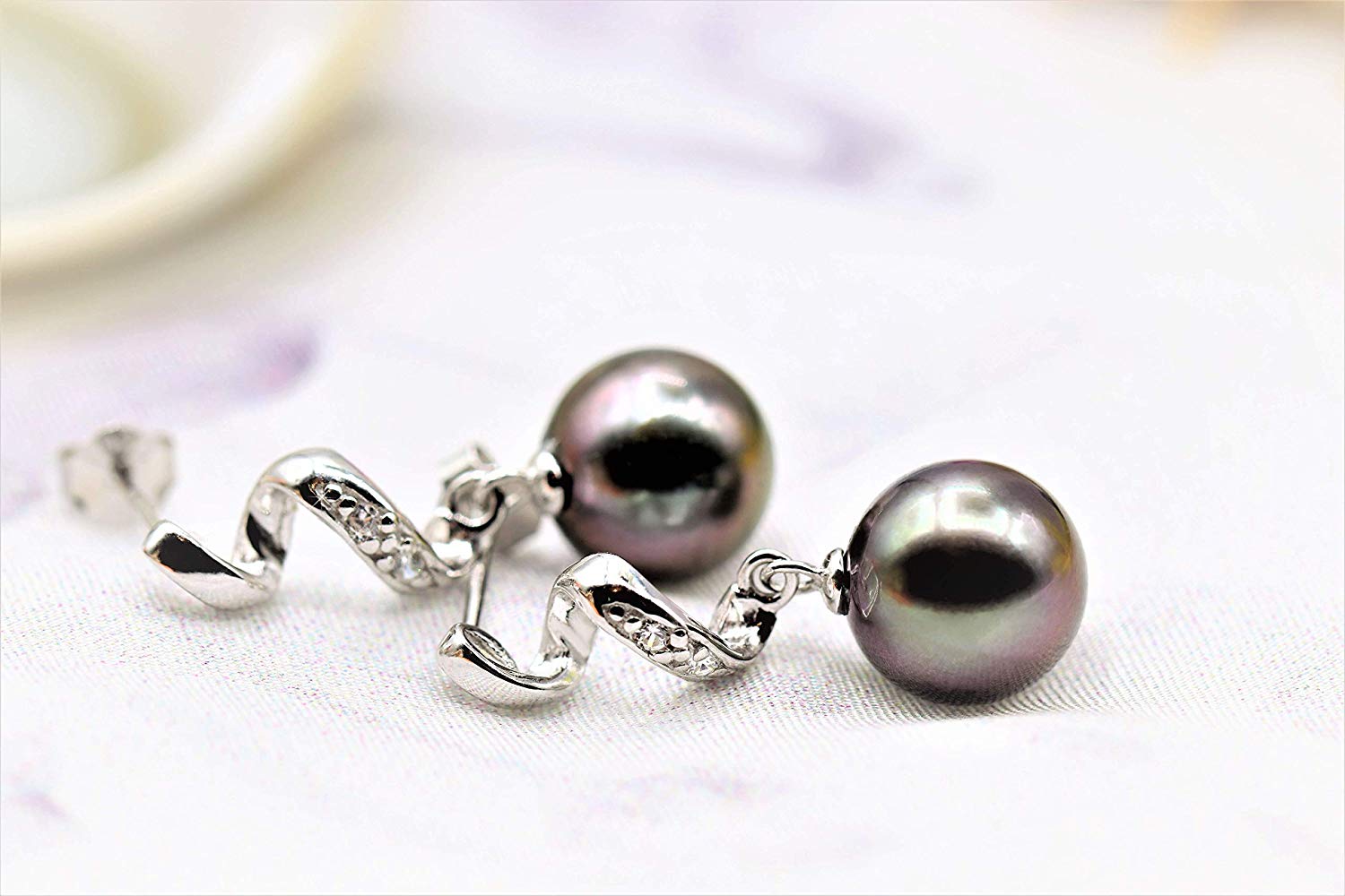 14K Charcoal Tahitian Pearl Drop Earrings